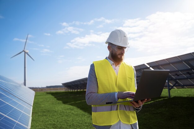 Zalety kompaktowych źródeł energii dla profesjonalistów w branży budowlanej